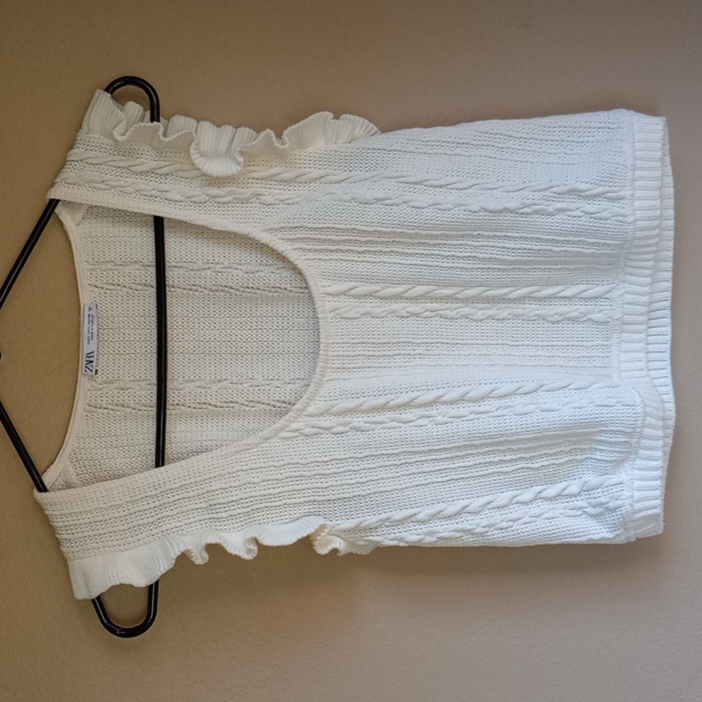 Zara Crop Knit scoop Neck ribbed cable knit style Tank Top Size L